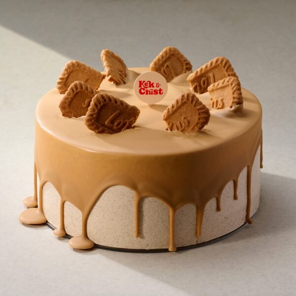 Earl Grey Lemon Biscoff Cake - Image 3