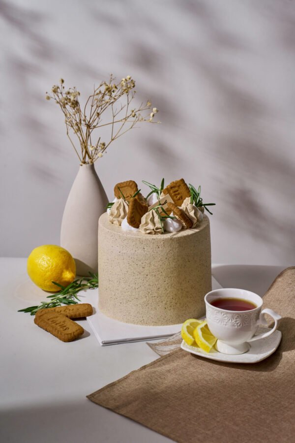 Earl Grey Lemon Biscoff Cake