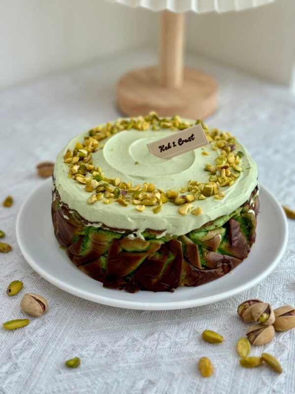 Pistachio Burnt Cheesecake