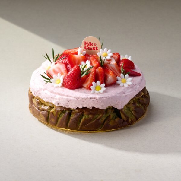 Strawberry Matcha Burnt Cheesecake - Image 3