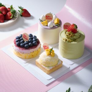 Mix and Match Petite Cake Box by Kek & Crust
