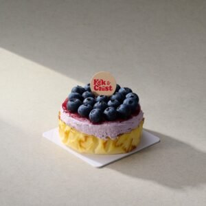 Blueberry Burnt Cheesecake 4 inch topped with fresh blueberries by Kek & Crust
