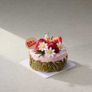 Strawberry Matcha Burnt Cheesecake 4 inch from Kek & Crust topped with strawberries
